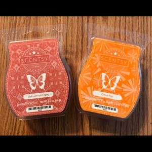 2 Scentsy bars - New